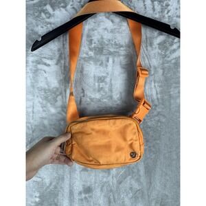 Lululemon Everywhere Belt Bag 1L Orange Gym Utility Hiking Travel Outdoor Casual
